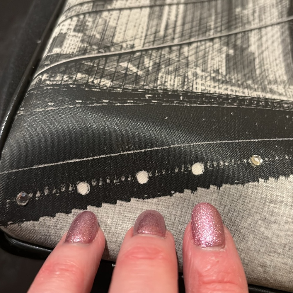 Vintage Black and White Cityscape Tote Bag - Picture 13 of 14